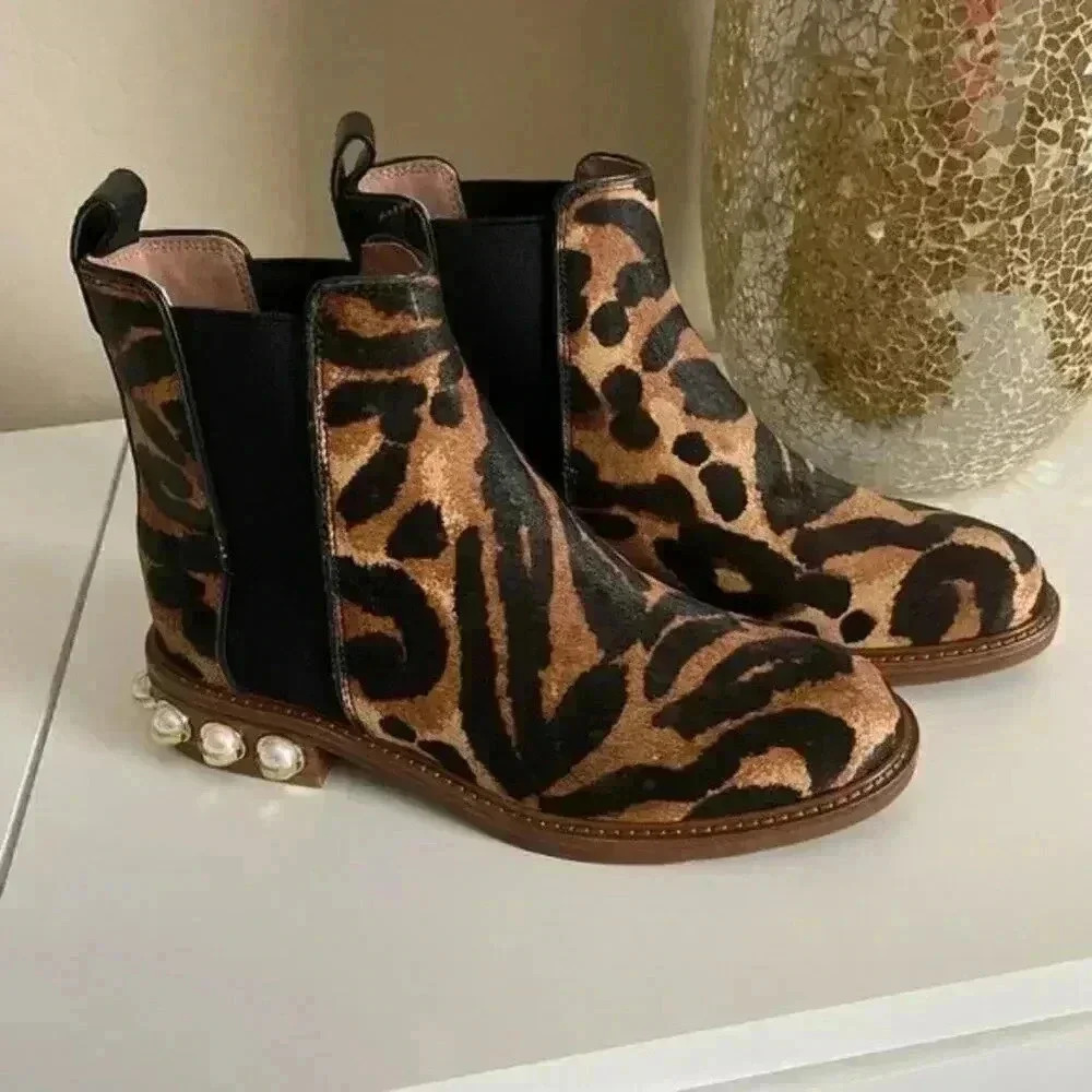 Louise et Cie Valtina Leopard Haircalf Chelsea Ankle Boots Pearl Heel Size 6 NIB